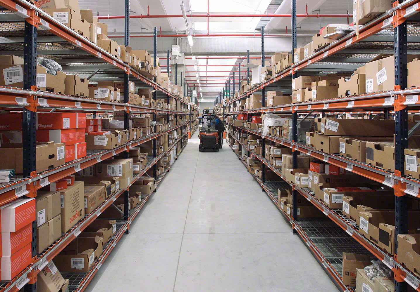 合肥兰宇健康科技创新有限公司智慧安全用电-仓库库房方案